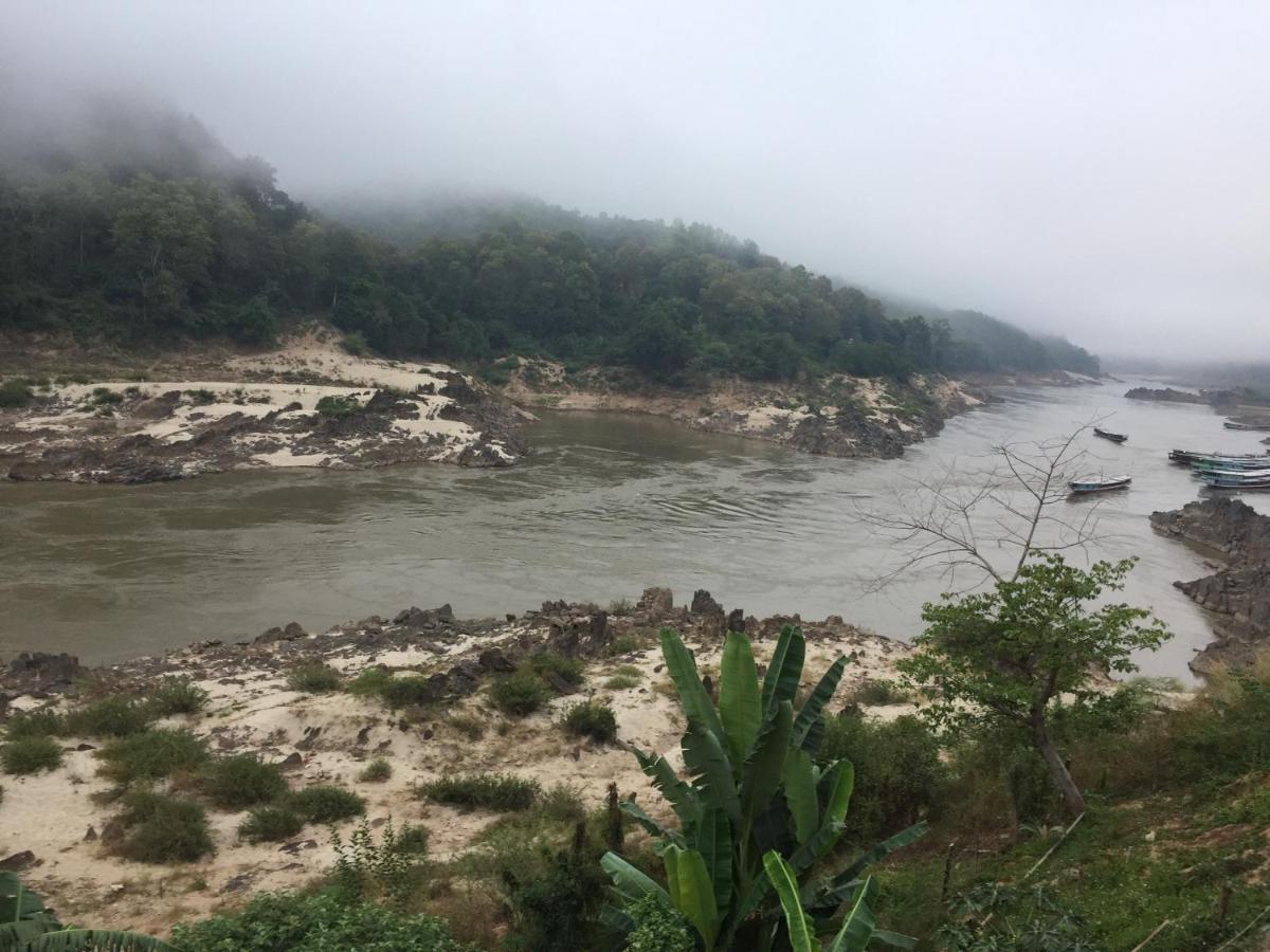 Mekong Backpackers Pakbengアパートメント エクステリア 写真