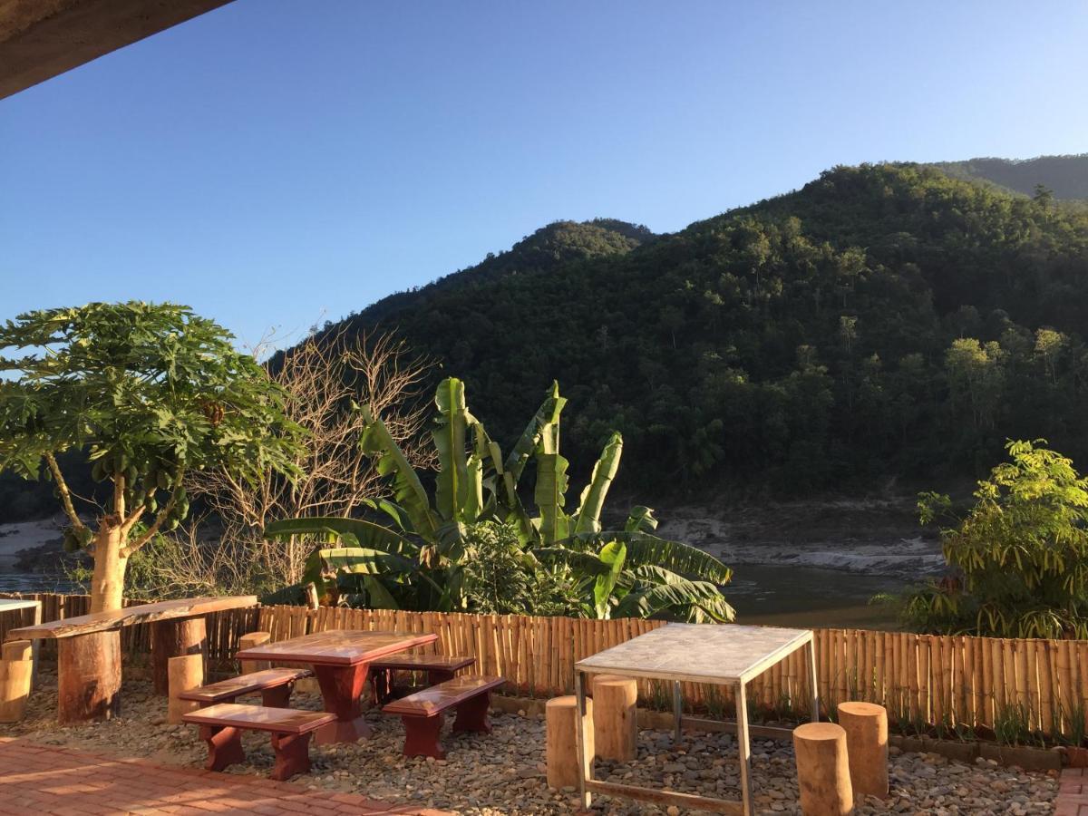 Mekong Backpackers Pakbengアパートメント エクステリア 写真