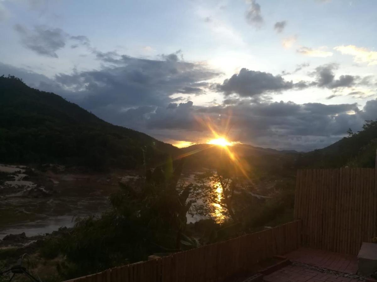 Mekong Backpackers Pakbengアパートメント エクステリア 写真