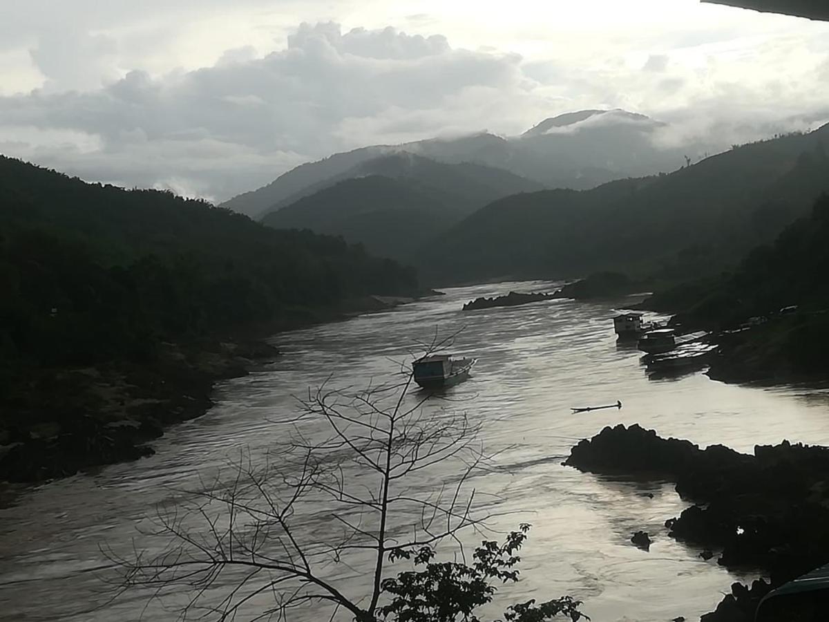 Mekong Backpackers Pakbengアパートメント エクステリア 写真